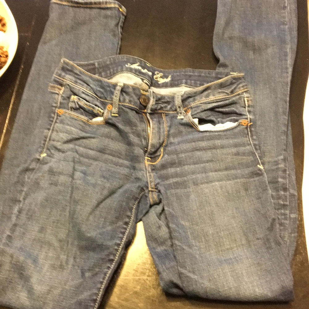 American Eagle medium wash skinny jeans